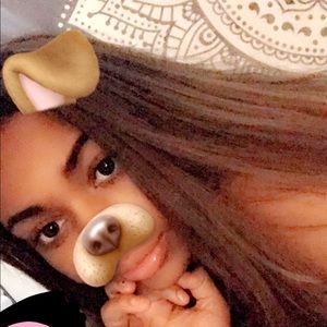 Meet your Posher, Constance